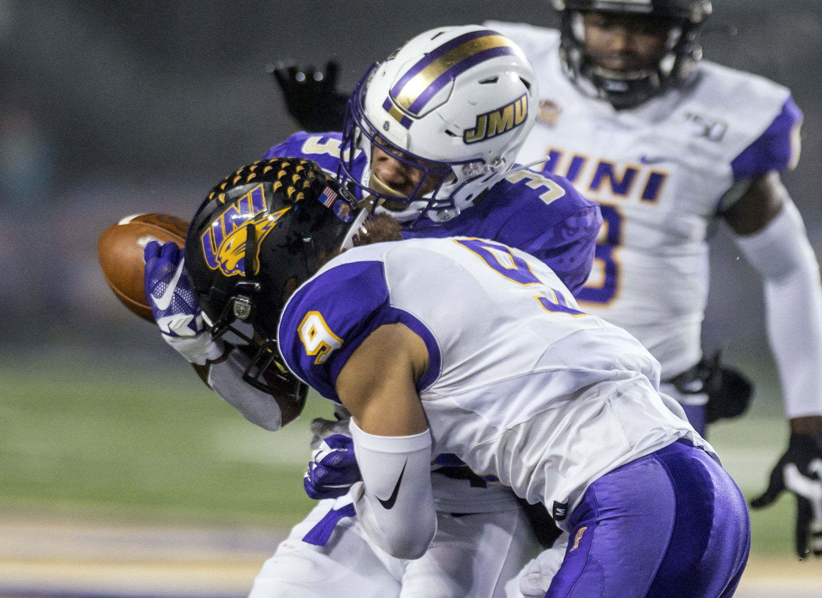 121319ap-uni-james-madison-1